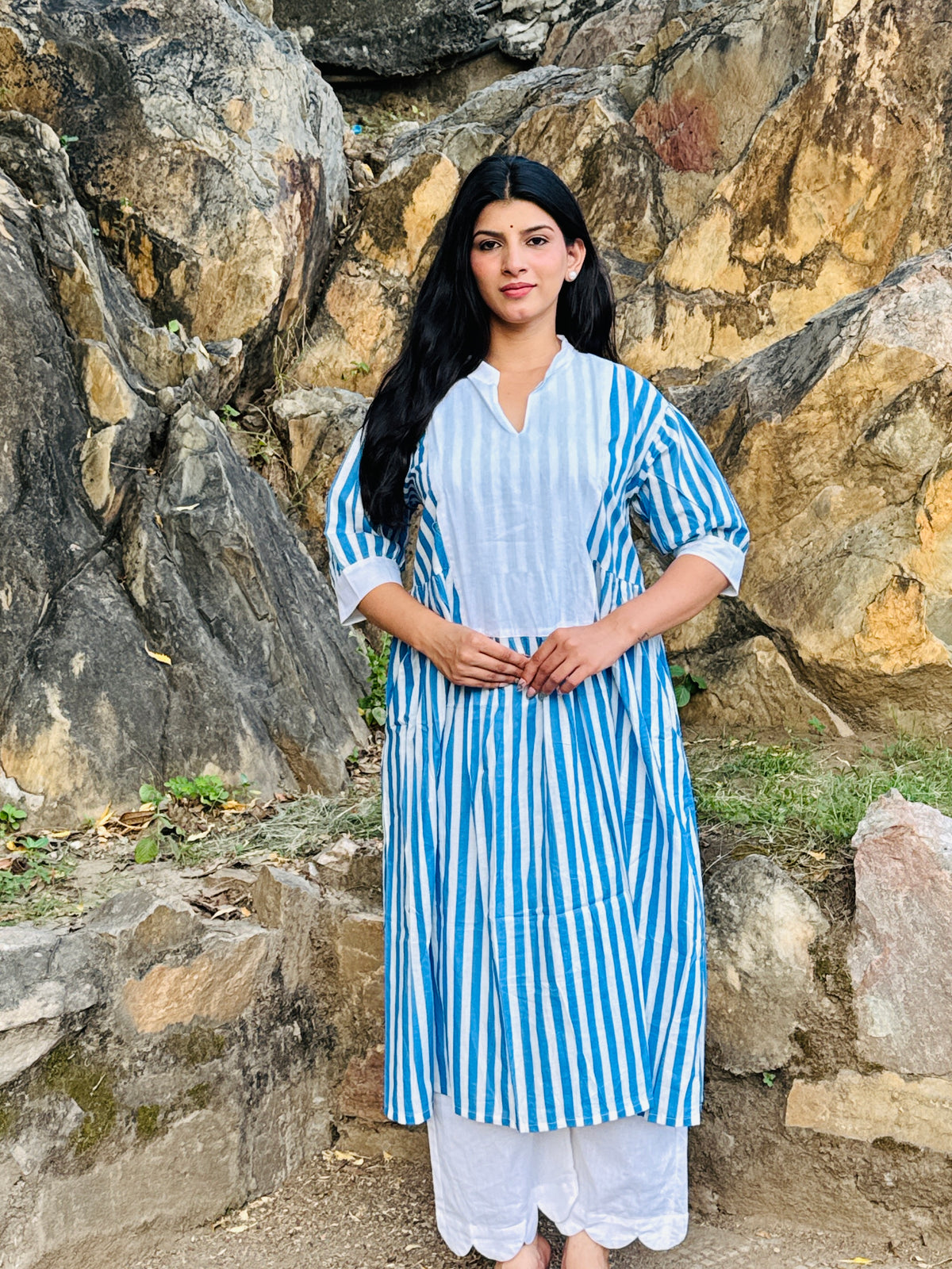 WHITE BLUE STRIPE KURTI