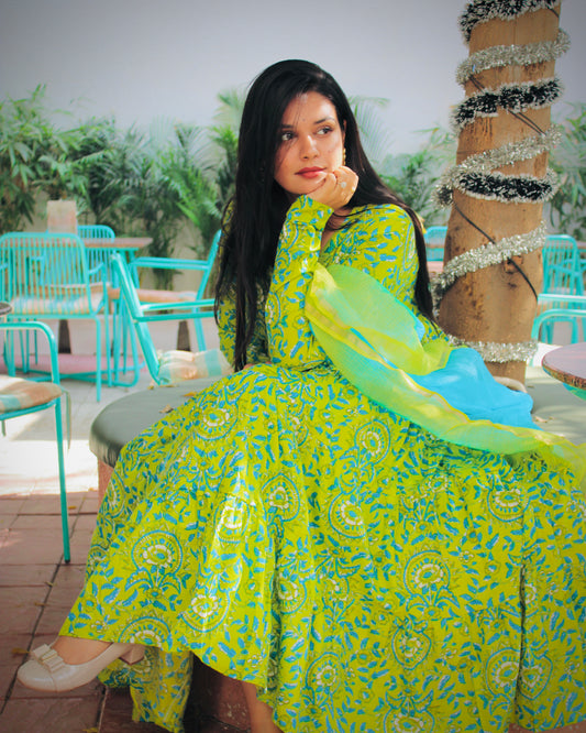 Neon Tyre  Kurti and Doria Dupatta
