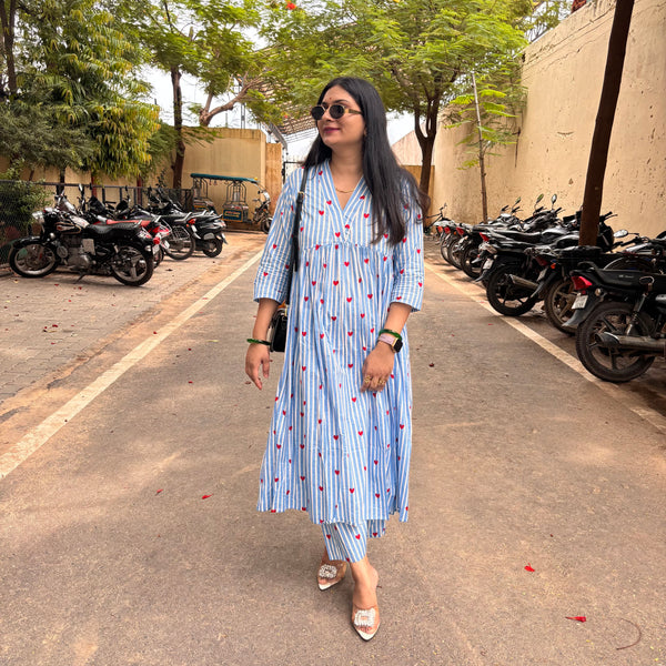 Blue Striped Printed V-Neck Co-ords Set for Women