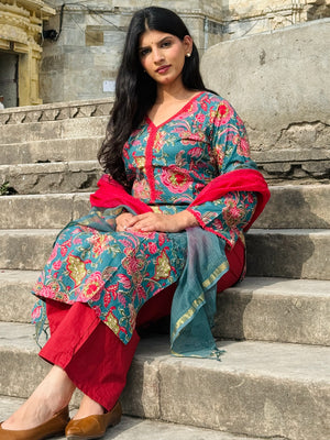 Green Red Lace Suit Set