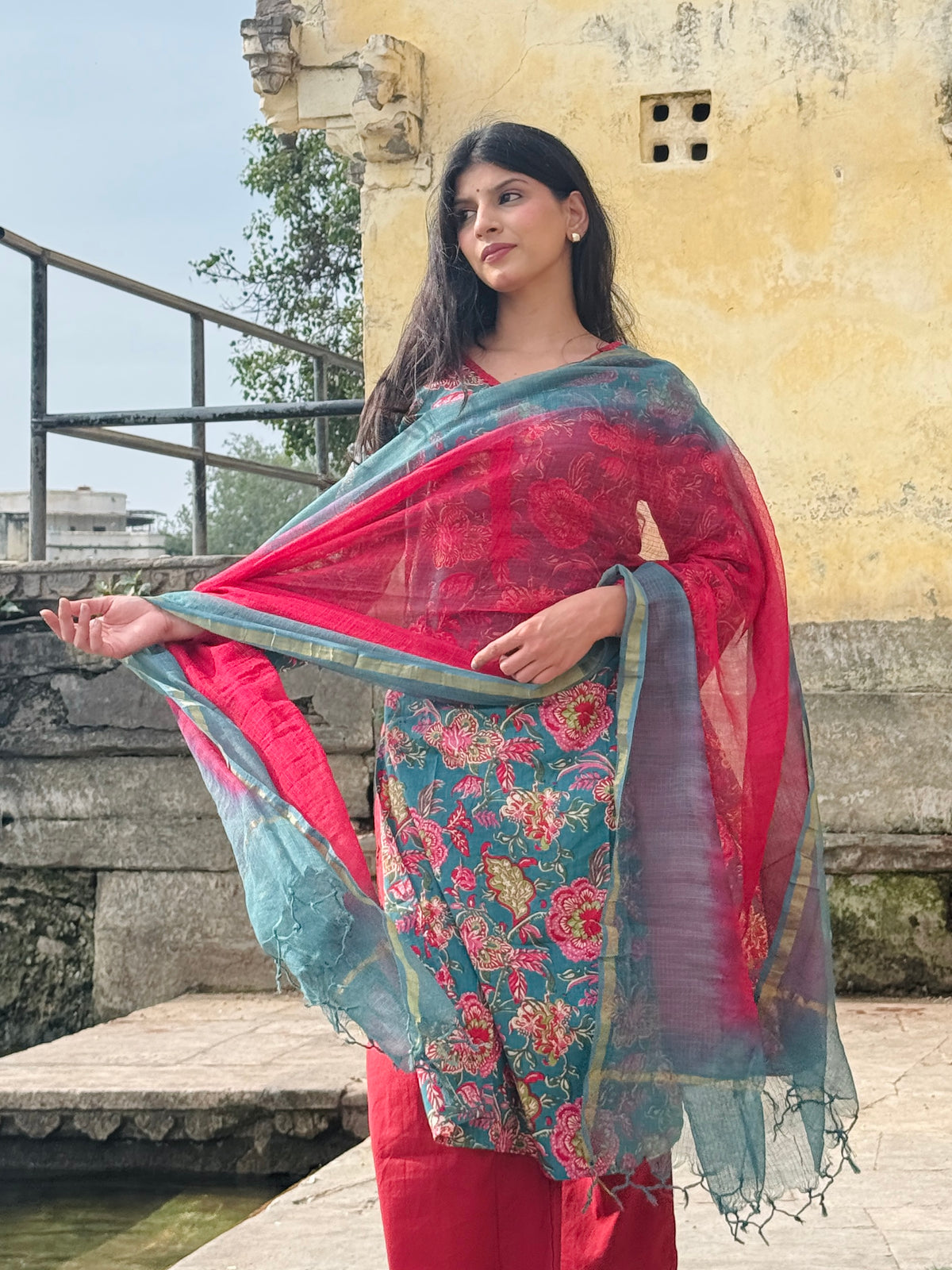 Green Red Lace Suit Set