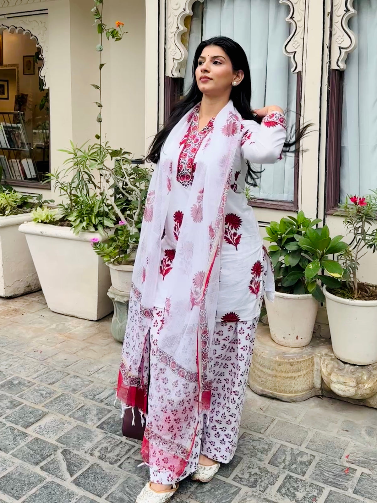WHITE RED FARSHI SUIT SET