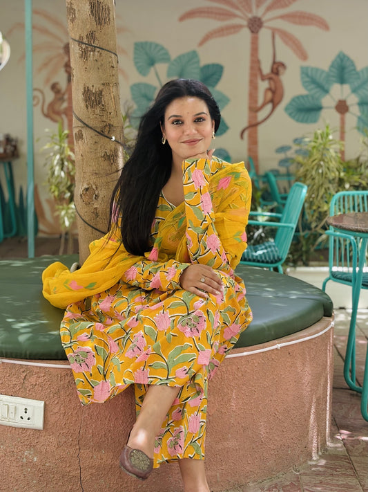 Yellow Lotus Hp Suit  Set