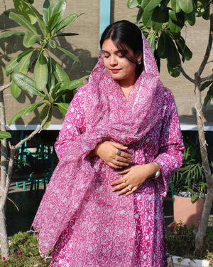 PURPLE V NECK PRINTED Kurta and dupatta 💜