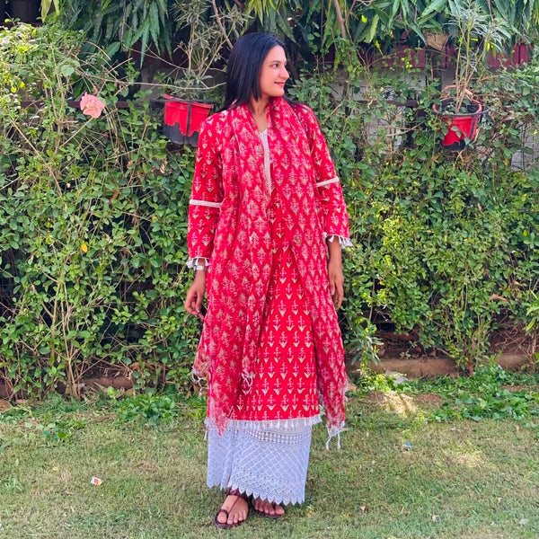 Red Lace Straight Kurta & Dupatta