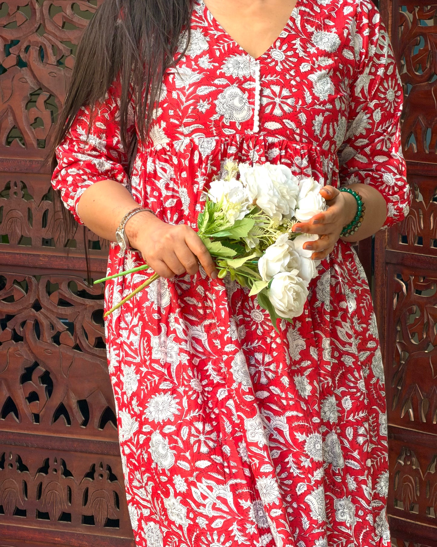 RED WHITE DAFTAR KURTI