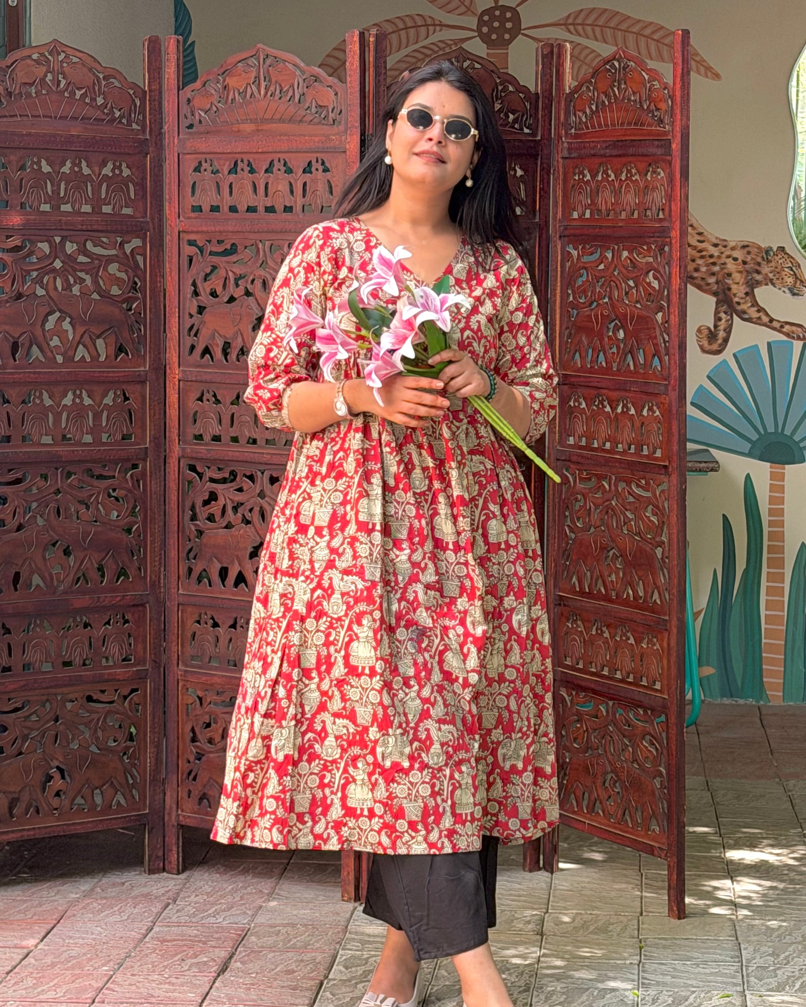RED BEIGE DAFTAR KURTI