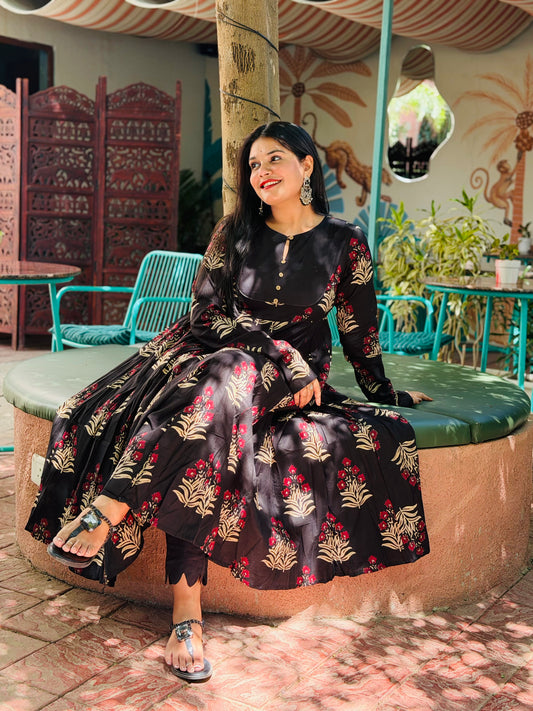 BLACK CHEST KURTI